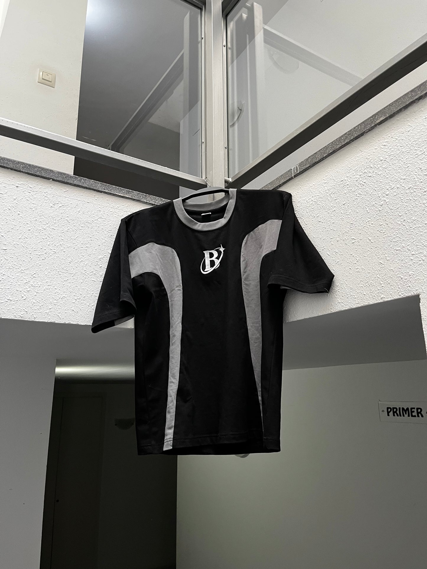 Burnest  tee
